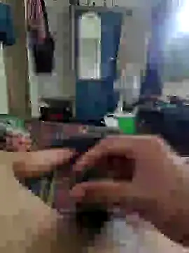 Snapshot of hotbull30 chatting on 15, 10, 2025 hotbull30 online show from 15, 10, 2025