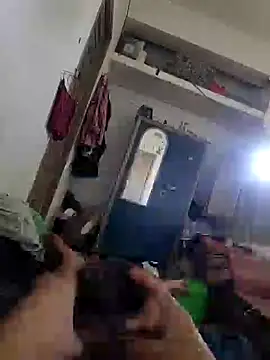 Snapshot of hotbull30 chatting on 23, 10, 2025 hotbull30 online show from 23, 10, 2025