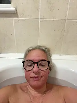 Anastasia-BlondeXX online show from 8, 1, 2026