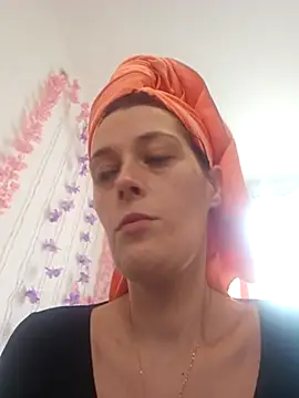 Mila Luciphya online show from 7, 2, 2026