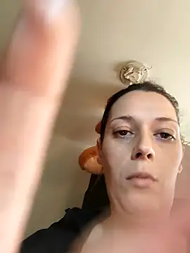 Mila Luciphya online show from 7, 1, 2026