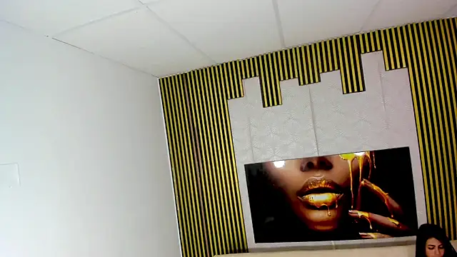 golden girl house online show from 6, 11, 2025