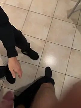 Manu97k online show from 25, 10, 2025