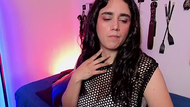 elowen halley1 online show from 26, 3, 2026