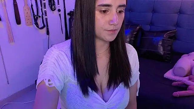 elowen halley1 online show from 5, 10, 2025