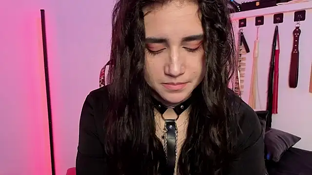 elowen halley1 online show from 23, 2, 2026