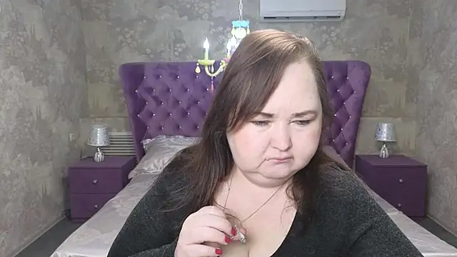 Eloisa Eliot online show from 4, 12, 2025