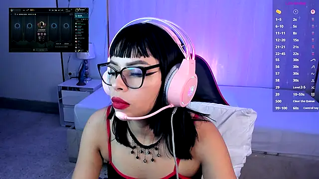 Nyveth online show from 10, 11, 2025