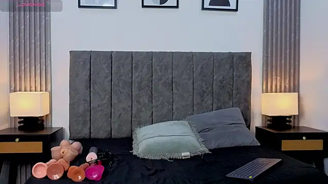 Liam forest  online show from 7, 10, 2025