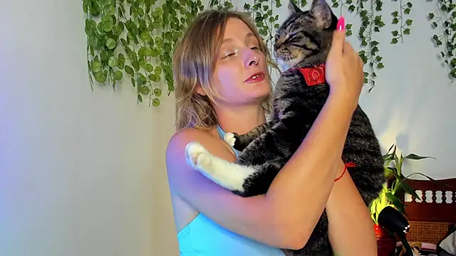 Ariana Spring online show from 21, 3, 2026