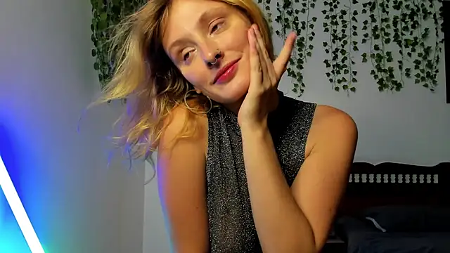 Ariana Spring online show from 19, 11, 2025