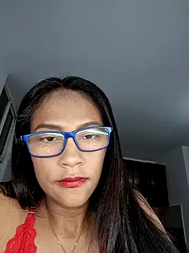 sarah garcia  online show from 24, 5, 2026