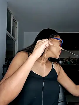 sarah garcia  online show from 29, 5, 2026