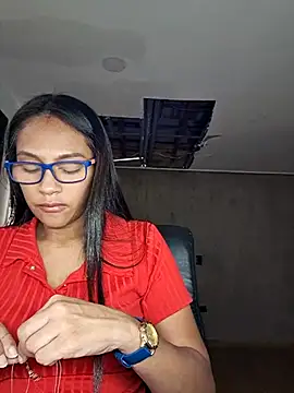 sarah garcia  online show from 9, 11, 2025