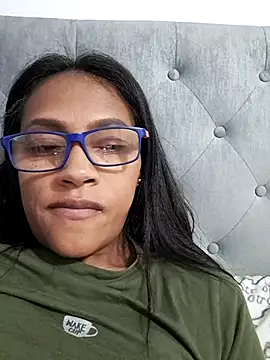 sarah garcia  online show from 30, 5, 2026