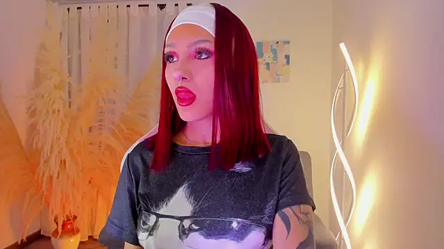 cuteezoe online show from 12, 11, 2025