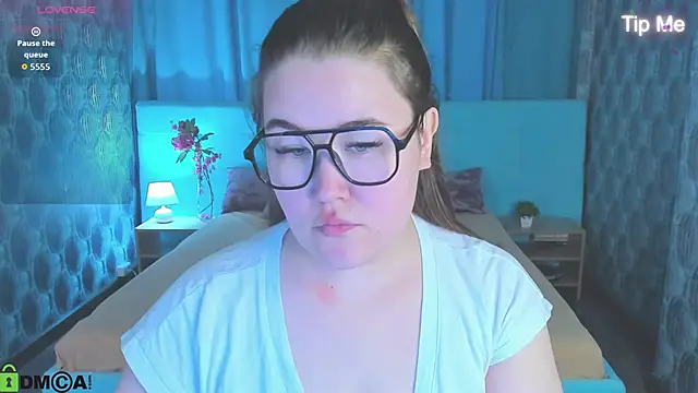 Tara Torres online show from 22, 9, 2025