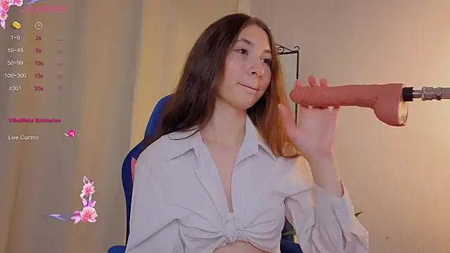 Trinity Bunny online show from 24, 9, 2025