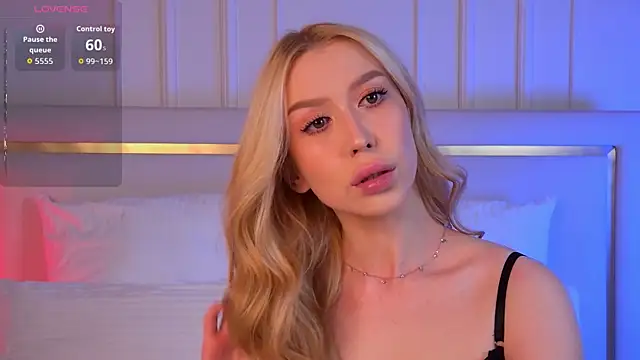 VelvetHell online show from 3, 10, 2025