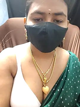 Snapshot of Tamil_Lotus chatting on 2, 2, 2026 Tamil Lotus online show from 2, 2, 2026