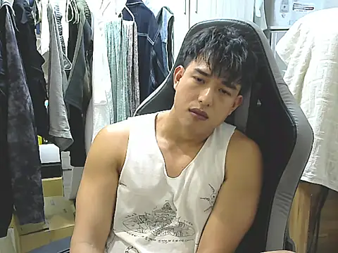 hunterXhan online show from 28, 10, 2025