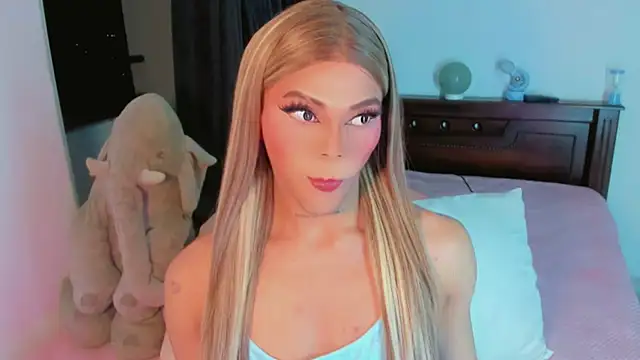 Flora Minx online show from 16, 12, 2025