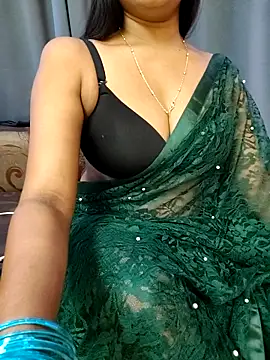 Misss-julli online show from 22, 11, 2025