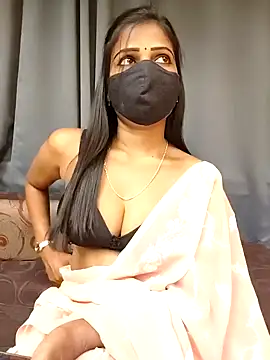 Misss-julli online show from 11, 10, 2025