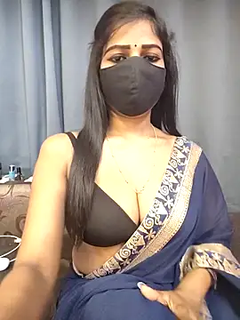 Snapshot of Misss-julli chatting on 13, 3, 2026 Misss-julli online show from 13, 3, 2026