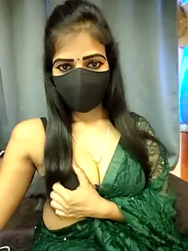 Snapshot of Misss-julli chatting on 3, 4, 2026 Misss-julli online show from 3, 4, 2026
