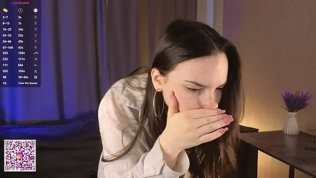 VanessaGrome online show from 13, 10, 2025