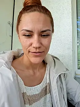 SlimBellaa online show from 30, 9, 2025