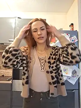 SlimBellaa online show from 13, 2, 2026