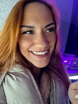 SlimBellaa online show from 7, 11, 2025