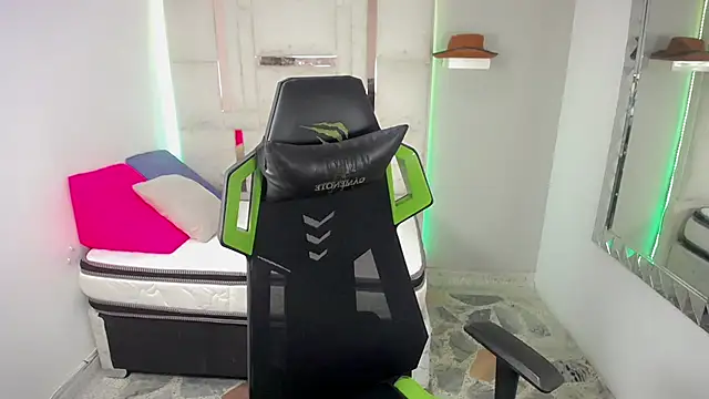 Stein  online show from 11, 11, 2025