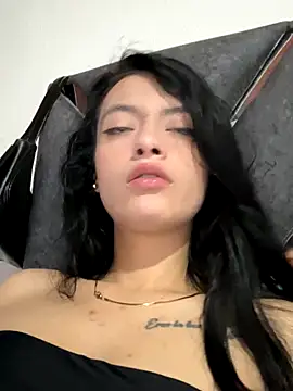 LiaCollings online show from 14, 12, 2025