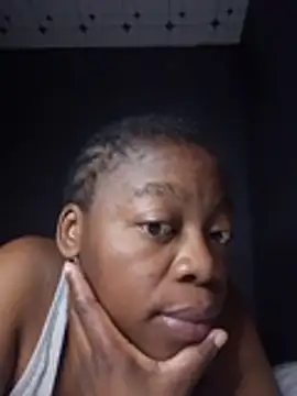 sexyhotchic93 online show from 24, 10, 2025