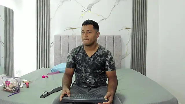brutal sex love online show from 25, 4, 2026