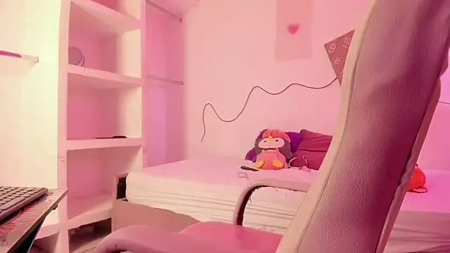 Valy hot online show from 17, 10, 2025