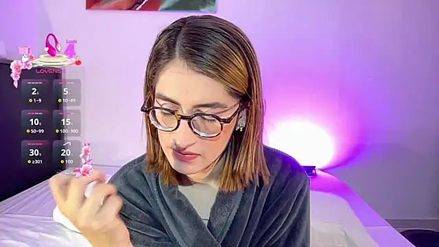 rousseblossom online show from 18, 9, 2025