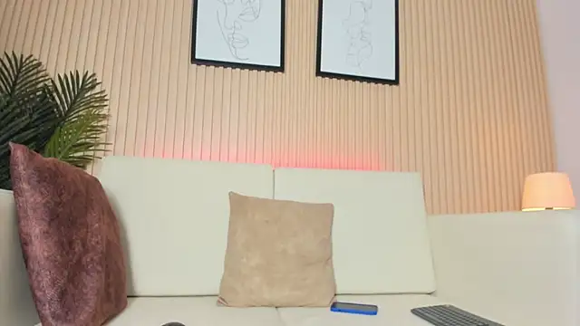 Brunette  boy online show from 18, 9, 2025