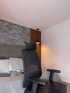 MaxCooper1 online show from 20, 9, 2025