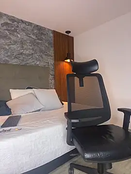 MaxCooper1 online show from 24, 9, 2025