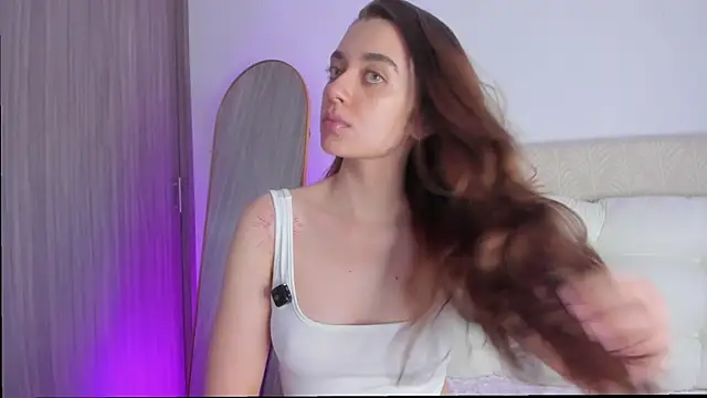 Snapshot of MissLana77 chatting on 24, 6, 2026 MissLana77 online show from 24, 6, 2026