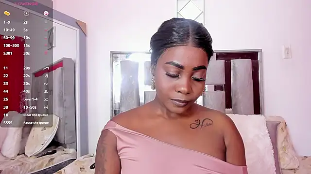 Snapshot of Emilly_roaa chatting on 2, 2, 2026 Emilly roaa online show from 2, 2, 2026