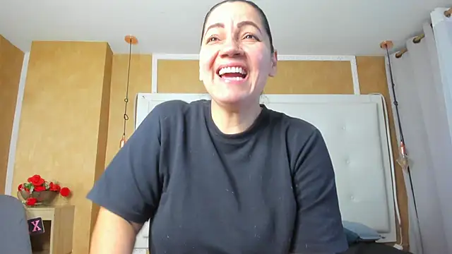 Snapshot of Heidy_milf chatting on 30, 6, 2026 Heidy milf online show from 30, 6, 2026