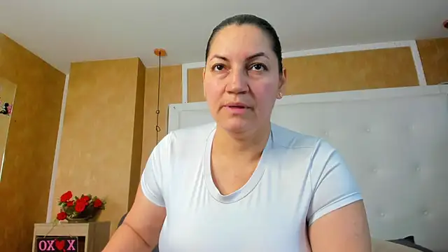 Snapshot of Heidy_milf chatting on 10, 7, 2026 Heidy milf online show from 10, 7, 2026