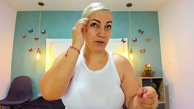 Heidy milf online show from 26, 9, 2025