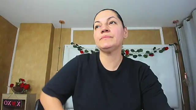 Heidy milf online show from 22, 5, 2026