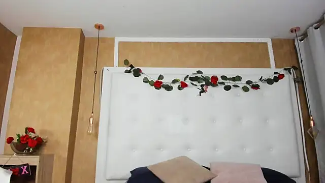 Heidy milf online show from 8, 5, 2026